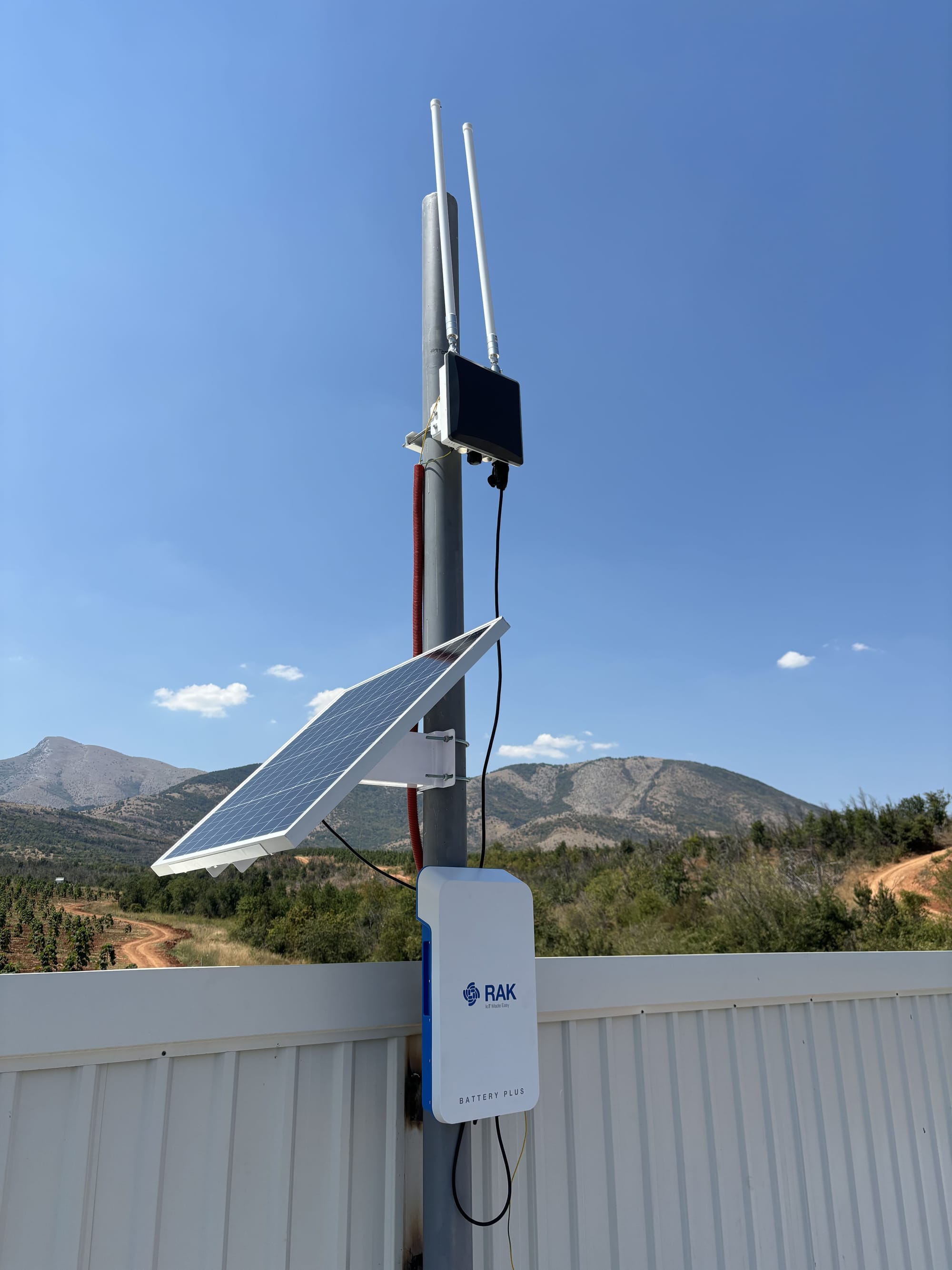 Intelory's IoT in farming uses WisGate Edge Pro RAK7289V2 and RAK Battery Plus RAK9155 for efficient farm monitoring.