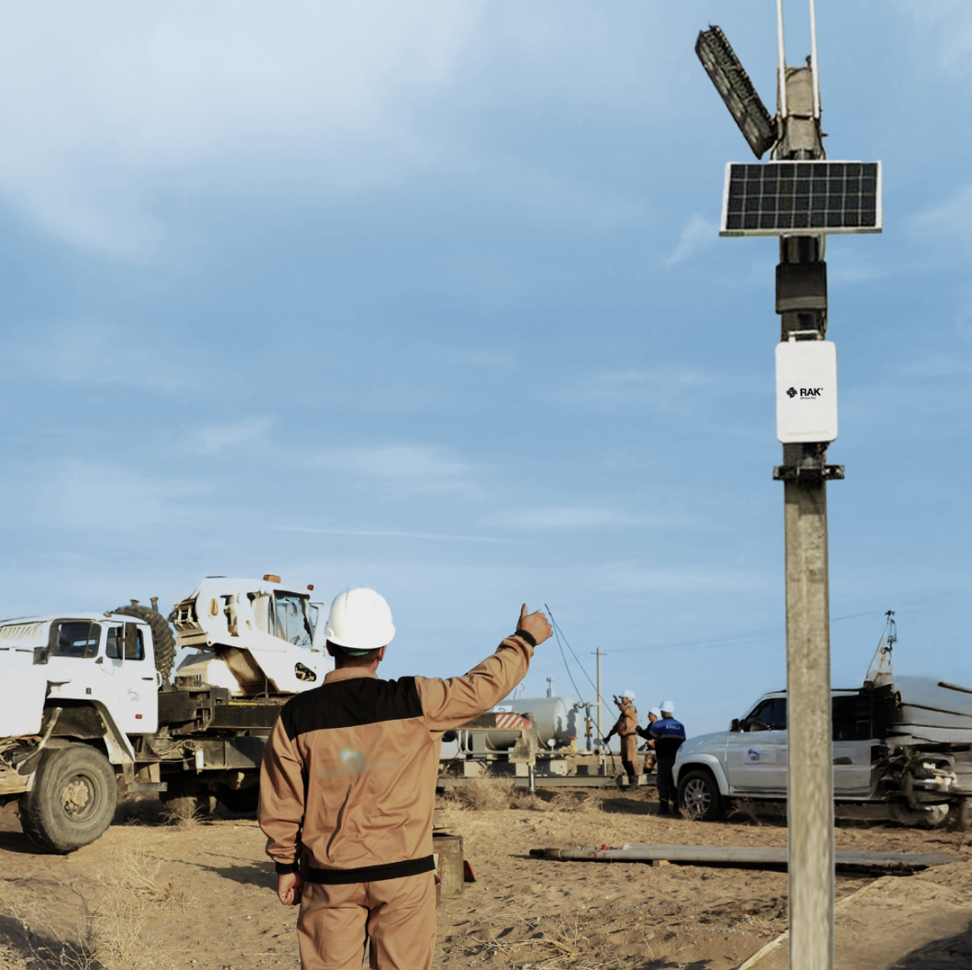 RAKwireless Solar Gateways enable reliable leak detection and equipment monitoring in remote oilfields in Uzbekistan.