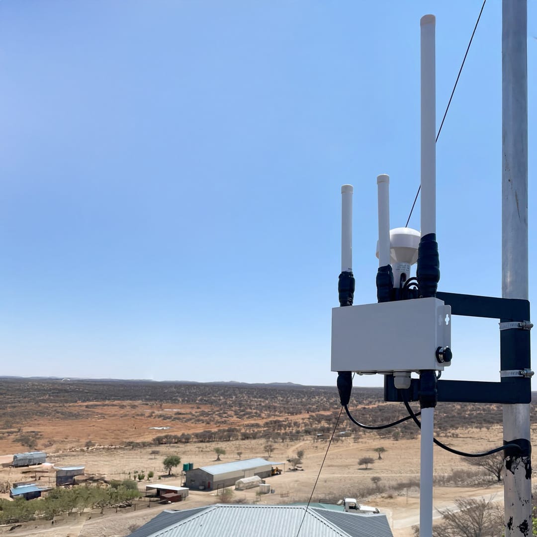 RAKwireless Solar Gateways enable reliable leak detection and equipment monitoring in remote oilfields in Uzbekistan.